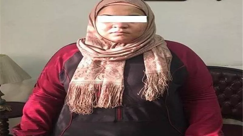 سيدة تتخلص من زوجها بطعنة في صدرة بالسكين لخلافات زوجية