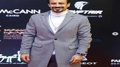 أحمد داود يحصل على جائزة أحسن ممثل عن 