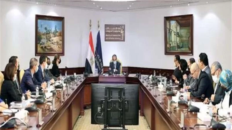 وزير الاتصالات: 60 مليار جنيه لرفع كفاءة شبكة الإنترنت