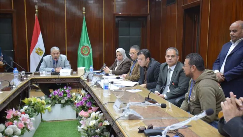 سكرتير محافظ الدقهلية: سرعة توصيل باقي خطوط الصرف الصحي بشارع الدراسات