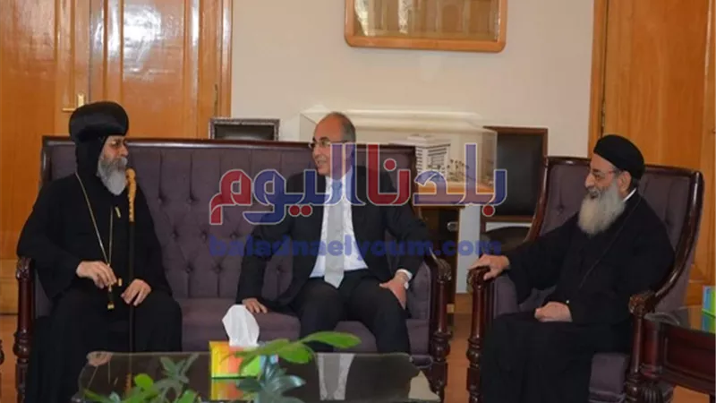 رئيس جامعة الزقازيق يستقبل وفدًا كنسيًا فى زيارة خاصة للجامعة