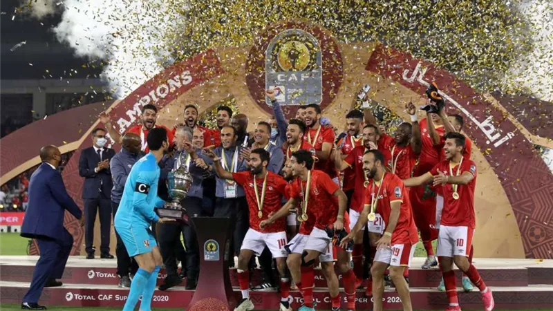 تعرف علي  معلق لقاء الأهلي والرجاء المغربي في السوبر الأفريقي