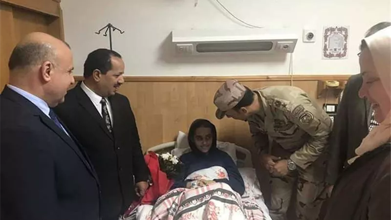 وفد مجلس مدينة طلخا يزور تلاميذ حادث 