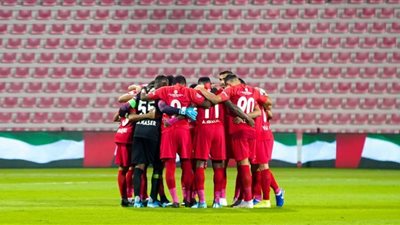 صراع الدوري الإماراتي.. شباب الأهلي دبي يضيق الخناق على الشارقة
