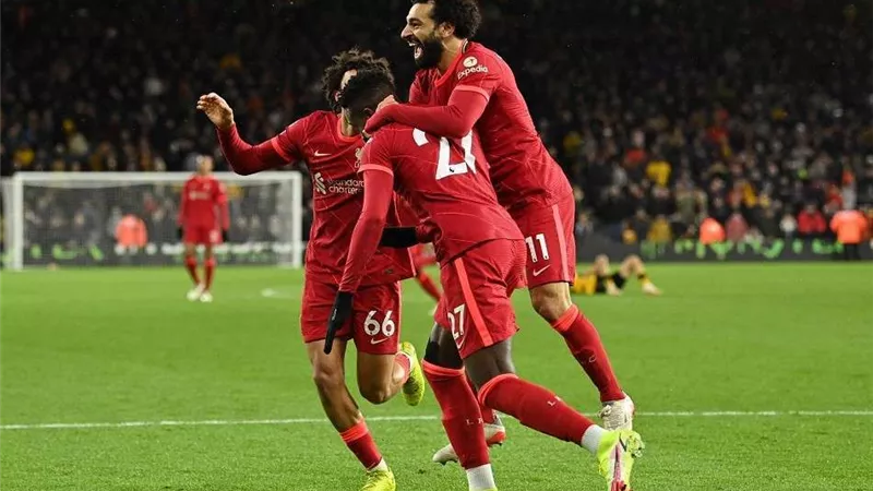 بث مباشر.. مباراة ليفربول وتوتنهام في الدوري الإنجليزي