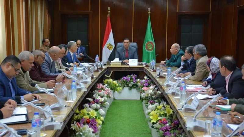 محافظ الدقهلية لرؤساء المراكز والمدن: 