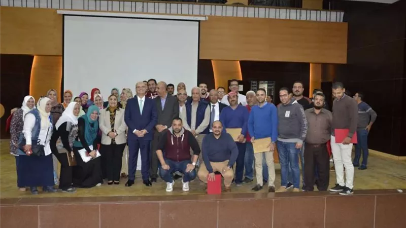 تجارة عين شمس تدرب 600 إداريًا بالتعاون مع المعهد القومي للإدارة