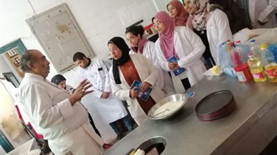 انطلاق فعاليات مبادرة صنايعية مصر بكلية السياحة والفنادق بمطروح