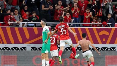 بث مباشر.. مباراة الأهلي وفيوتشر في الدوري المصري