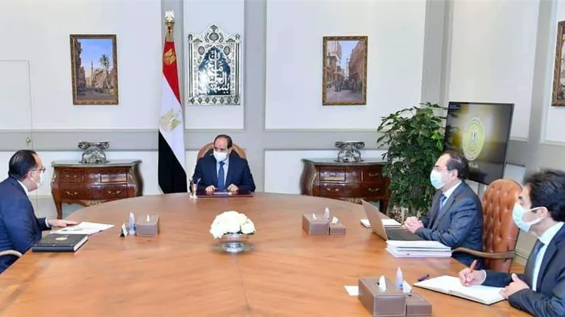 الرئيس: 1.6 تريليون جنيه تكلفة مشروعات النقل في الصعيد فقط