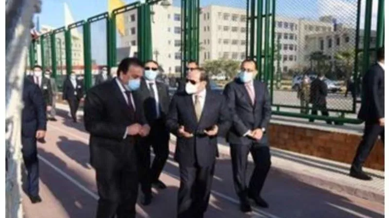 الرئيس السيسي: مش هوزع فلوس على الناس بس هوفر فرص عمل