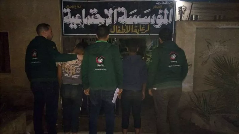 فريق أطفال بلامأوى بالفيوم ينجح في إنقاذ 3 أبناء وينقلهم لأسرهم