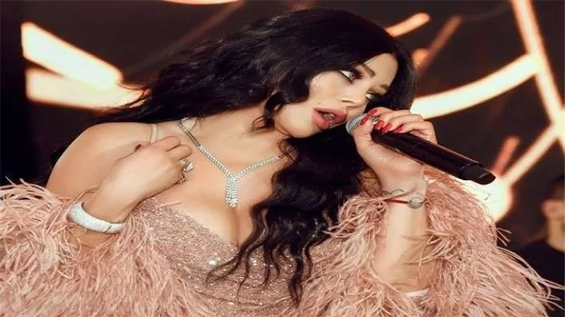 بإطلالة جريئة.. شاهد أحدث ظهور لهيفاء وهبي في حفل خاص