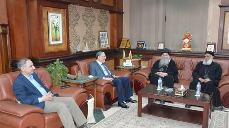 محافظ المنيا يستقبل مطران مغاغة والعدوة ويدعو لتفعيل المشاركة المجتمعية