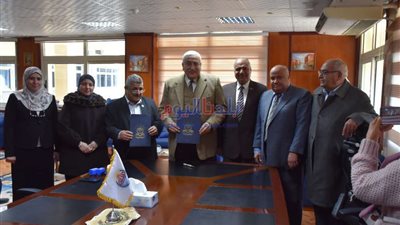 رئيس جامعة مدينة السادات يوقع بروتوكول تعاون مع جمعية محبي زويل للتنمية