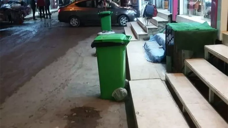 دون حراسة أو موكب.. محافظ الدقهلية يتجول بمفرده ليلا في المنصورة