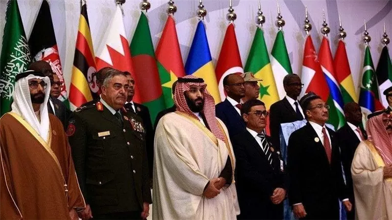 مفكر: على أمريكا وبريطانيا المساعدة في تشكيل 