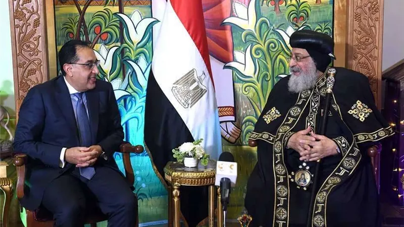 رئيس الوزراء يهنئ البابا تواضروس الثاني بمناسبة عيد الميلاد المجيد