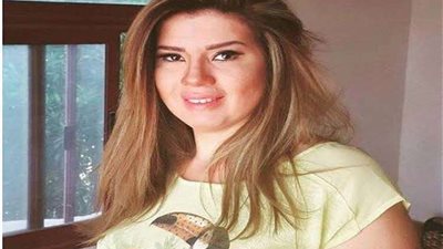 شاهد.. رانيا فريد شوقي تهنئ الأقباط بعد الميلاد المجيد