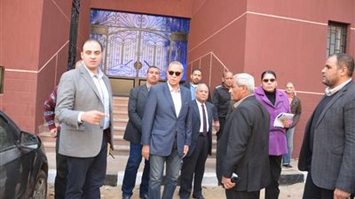 خلال جولته بـ7 مدن.. محافظ القليوبية: نظافة الشوارع خط أحمر