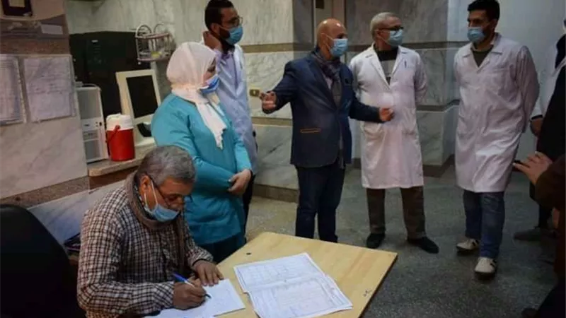 وكيل صحة الشرقية يفاجئ أطباء الحسينية المنقطعين عن العمل بهذا القرار