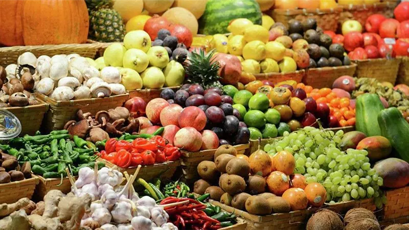 أسعار الخضراوات والفاكهة اليوم الجمعة 7-1 -2022