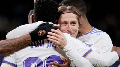 ثنائي مرعب.. بنزيما وفينيسيوس يقودان ريال مدريد لاكتساح فالنسيا برباعية في الدوري الإسباني | فيديو