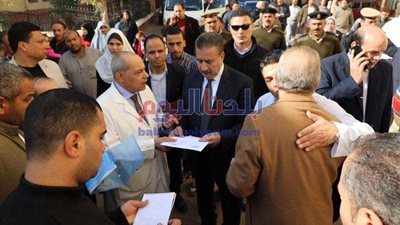 محافظ المنوفية يتفقد البحر الفرعوني ومستشفى منوف العام ويستجيب لعدد من الحالات الإنسانية