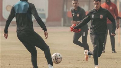 بالصور.. الأهلي يستأنف تدريباته استعداداً لكأس الرابطة