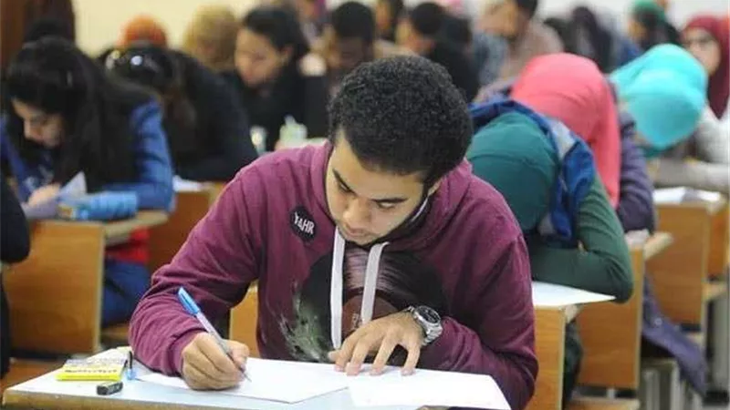 تعرف على ضوابط ومواصفات امتحان الفصل الدراسي الأول للصفين الأول والثاني الثانوي