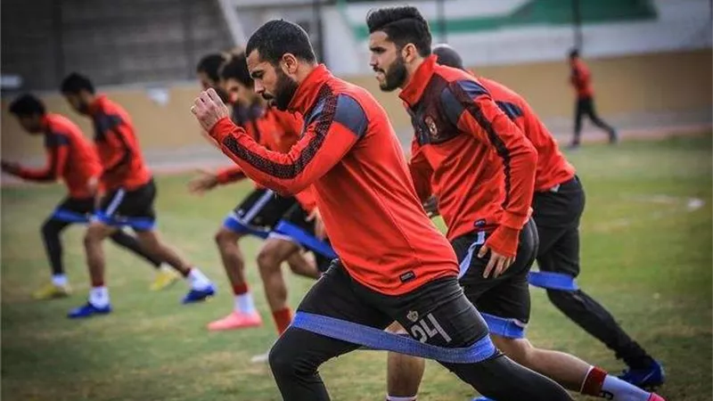 الأهلي يفحص أحمد فتحي طبيًا قبل موقعة الإسماعيلي