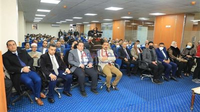 محافظ سوهاج يشهد مؤتمر الطريق نحو المهنية السياحية بسوهاج