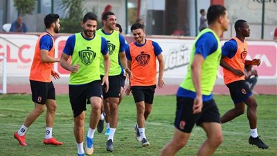 مران قوي للاعبي الأهلي الغائبين عن مواجهة الإسماعيلي