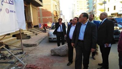 محافظ الشرقية يتفقد أعمال المراحل المتبقية من إنشاء كوبري شرويدة