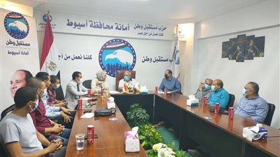 عضو «مستقبل وطن» يكرم الفائزين فى مسابقة أوائل الطلبة بـ  3000 جنيه