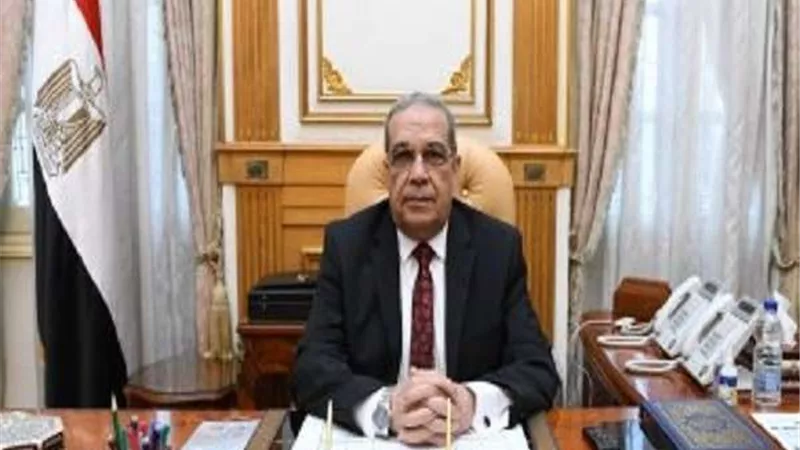 وزير الإنتاج الحربي يشيد بمنتدى شباب العالم