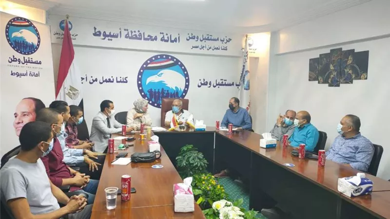 عضو «مستقبل وطن» يكرم الفائزين فى مسابقة أوائل الطلبة بـ  3000 جنيه