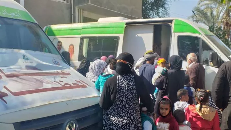 انطلاق قافلة طبية بقرية أبنود التابعة لإدارة قنا الصحية.. اليوم