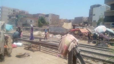 بالأسماء.. ارتفاع ضحايا تصادم قطار الزقازيق- ميت غمر إلى 9 حالات وفاة