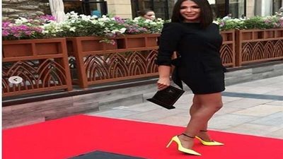 منى زكى  في إحدى مستشفيات القاهرة.. تعرف على السبب