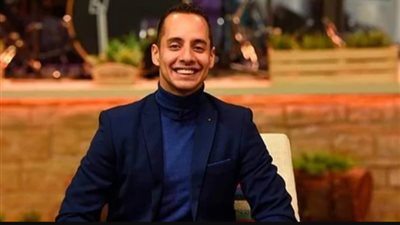 «لسه بتحاول تركن».. عمرو وهبة يمازح ليلى زاهر.. شاهد
