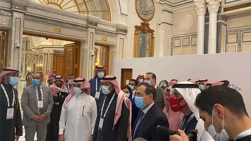 وزير البترول يشكف دور الحكومة في تعظيم مساهمة قطاع التعدين