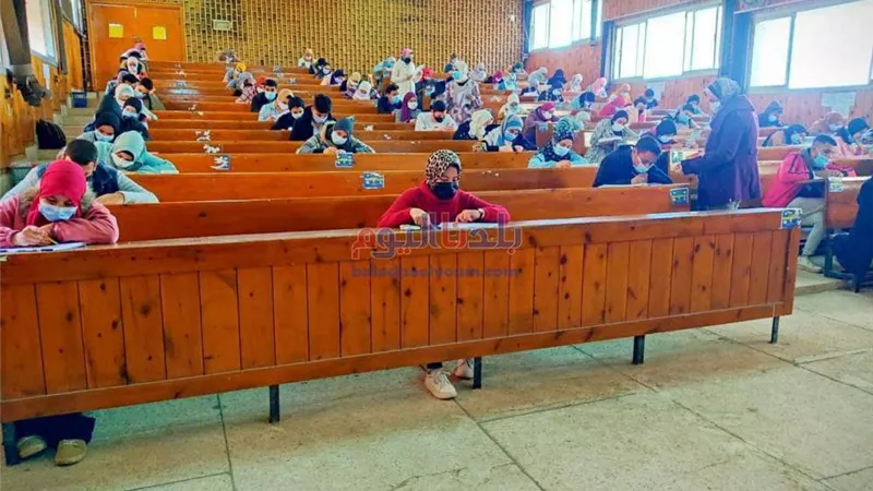 يؤدي الإمتحان بدلا عن شقيقه.. القبض على طالب بجامعة أسيوط