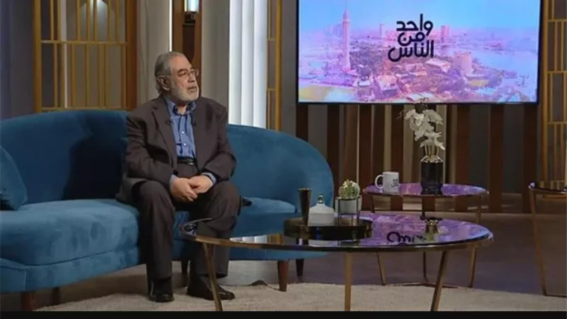 أسرار كثيرة يكشفها الفنان صبري عبد المنعم مساء اليوم في 