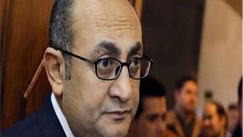 محامي جماعة الإخوان الإرهابية.. هجوم ناري على 