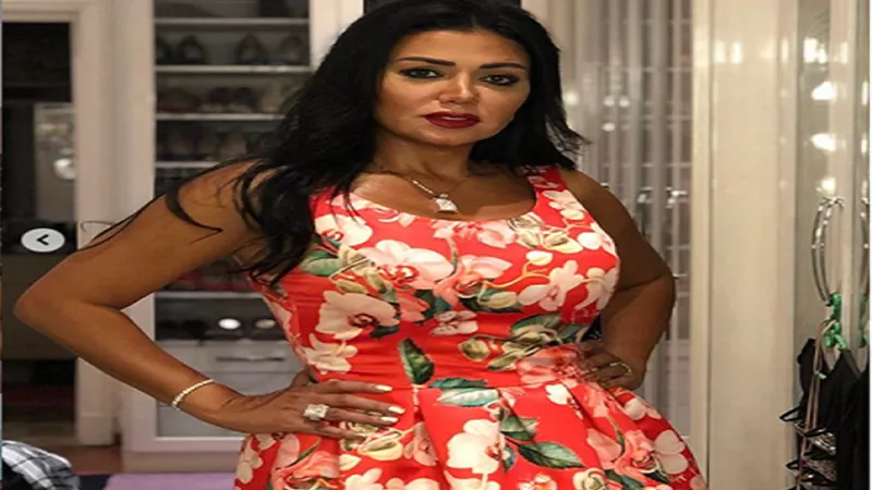 رغم برودة الجو.. رانيا يوسف بإطلالة جريئة تخطف قلوب متابعيها