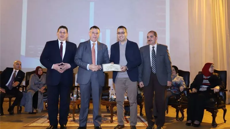 بالصور.. جامعة عين شمس تكرم المتميزين في النشر الدولي