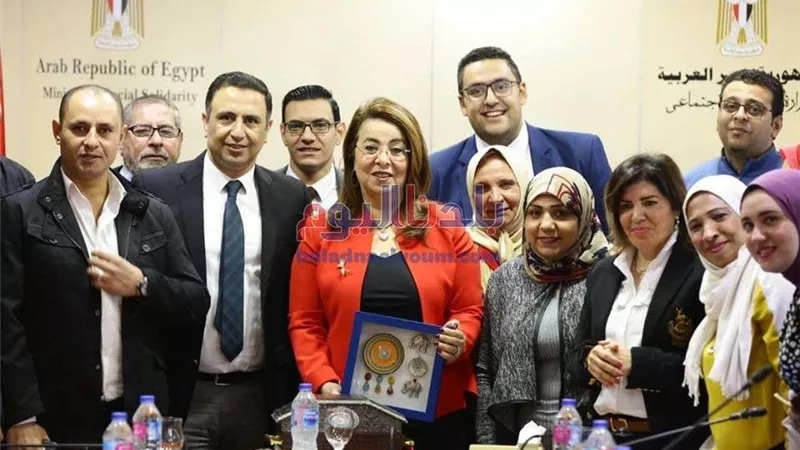 غادة والي توجه رسالة لـ