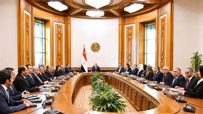 تفاصيل اجتماع السيسي بالوزراء الجدد ونوابهم عقب أدائهم اليمين الدستورية