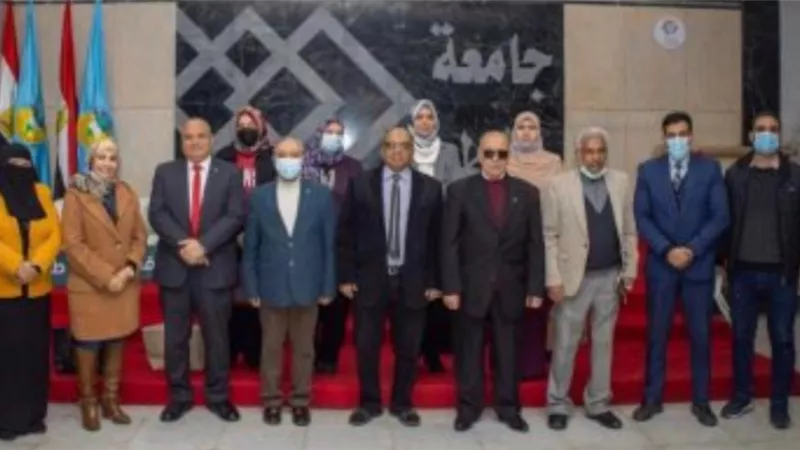 رئيس جامعة طنطا يستقبل وفدًا من شركة 